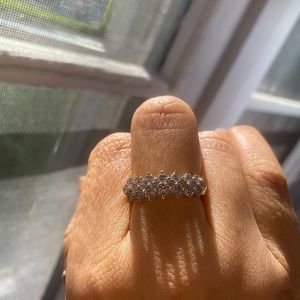 14k gold diamond band, thus gorgeous ring has 1ct diamond.